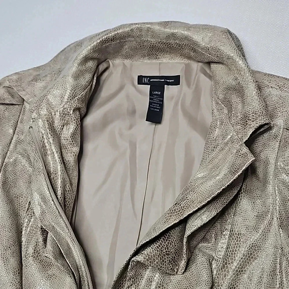 INC International Concepts Faux Snakeskin Beige Ruffle Puff Sleeve Jacket - Picture 14 of 16